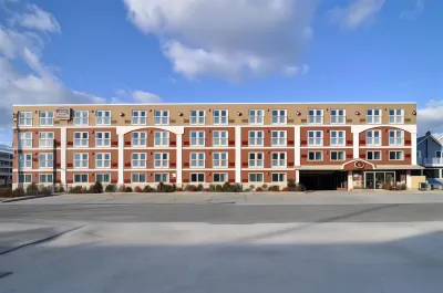 Gold Leaf Hotel of Dewey Hotels near Cape Henlopen State Park