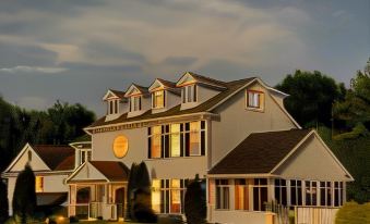 Loudoun Valley Manor - Housity
