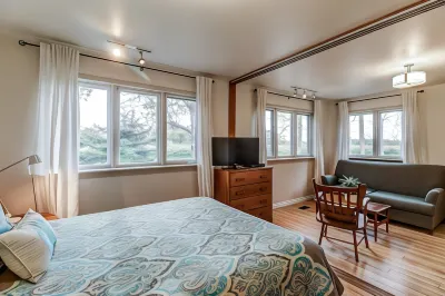 Vineyard Villa Hotels in Niagara-on-the-Lake
