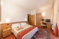 Hotel Lux