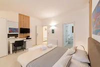 Lo Studio di Viale Lo Re Camere & Caffe’