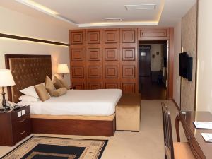 Diamond Luxe Hotel Lahore