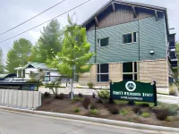 Huff House Inn and Cabins