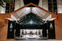 Zenit Hall 88 Studios Hotels near Salamanca Cathedral