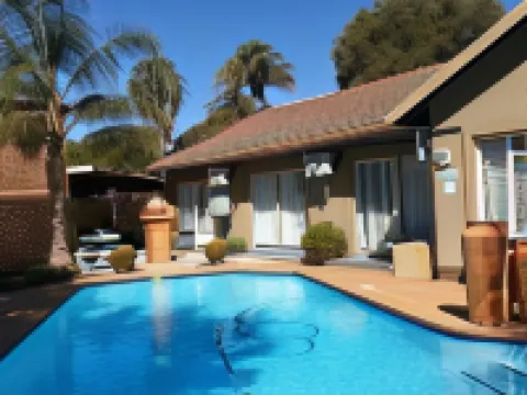 Memra Guest House Hotels in Ladysmith