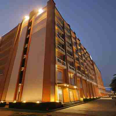 Hide Away Studios Hotel Exterior