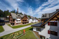Pohorje Village Wellbeing Resort - Forest Hotel Videc Hotel di Spodnja Loznica