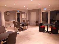 Le Jasmin Hotels in Montagnac