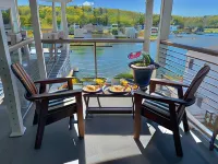 Harborage Inn on the Oceanfront Hotels in Boothbay