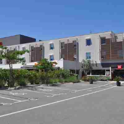 Ibis Istres Trigance Hotel Exterior
