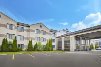 Candlewood Suites GRAND RAPIDS AIRPORT by IHG - Airport Shuttle
