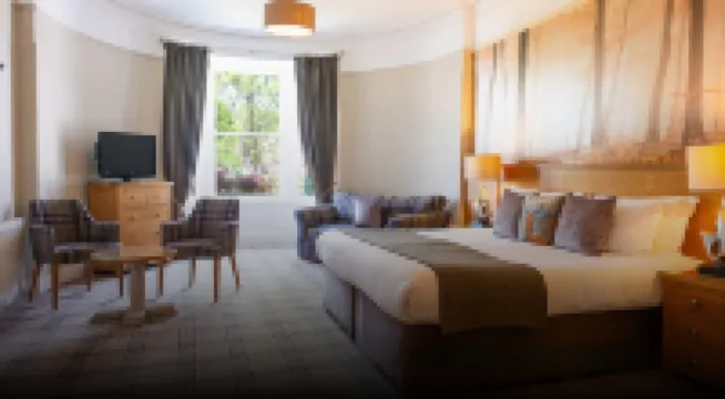 Glen Mhor Hotel at Uile-Bheist 'Brewstillery' โรงแรมใน