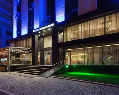 Fesa Business Hotel โรงแรมในเกบซี