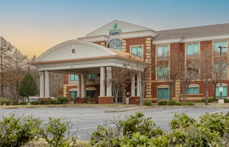 Holiday Inn Express & Suites Memphis/Germantown Отели в г. Джермантаун