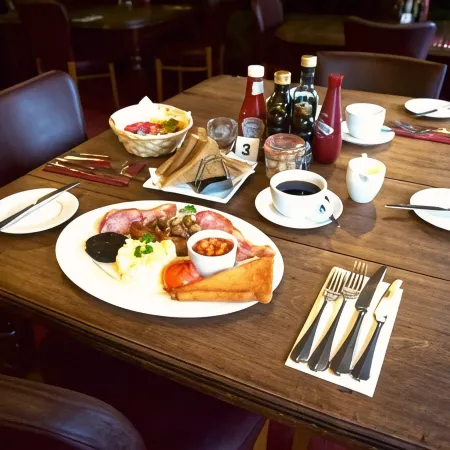 Wayford Bridge Inn Hotel