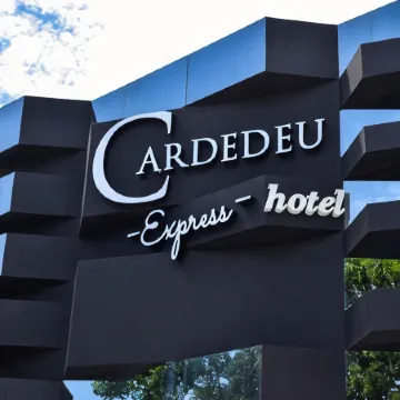 Cardedeu Express Hotel Отели рядом с достопримечательностью «Археологические памятники древнего поселения Хойя-де-Серен»