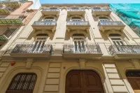 The Valentia Cabillers Hotel Отели рядом с достопримечательностью «Real Basilica de la Virgen de los Desamparados»