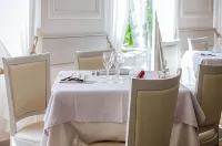Hotel Mediterraneo - breakfast