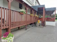 Penzion Country Steak Restaurant - 3 Sao