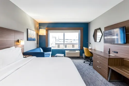 Holiday Inn Express & Suites Louisville Downtown