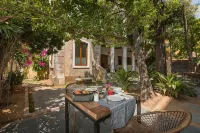 La Villa Hotels in 