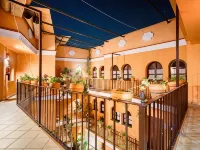 Patio de La Alameda Hotels near Teatro Central