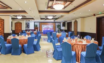 Clifton International Hotel