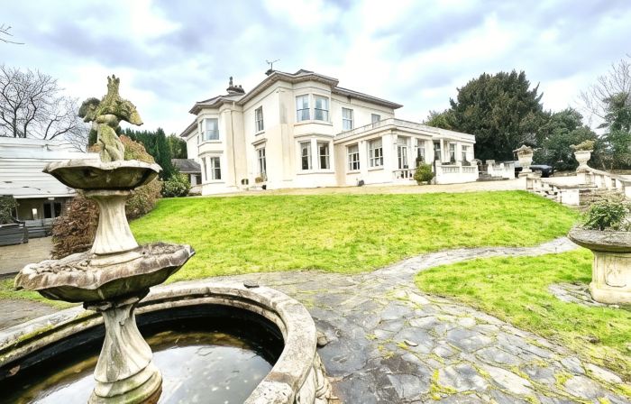 Munstone House