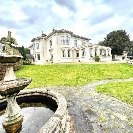 Munstone House