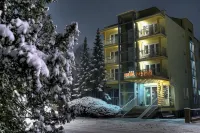 Hotel Polaris III فنادق في 