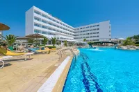 Tasia Maris Beach Hotel - Adults Only - piscina