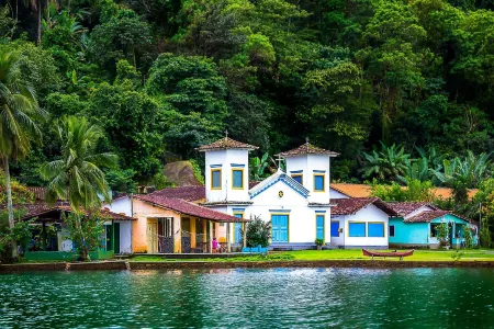 Pousada Parque Imperial No Centro de Paraty Отели в г. Trindade