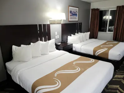 Quality Inn & Suites Salina National Forest Area فنادق في سالينا