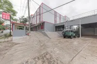 RedDoorz Syariah Plus Near Tugu Bubur Ayam Cianjur