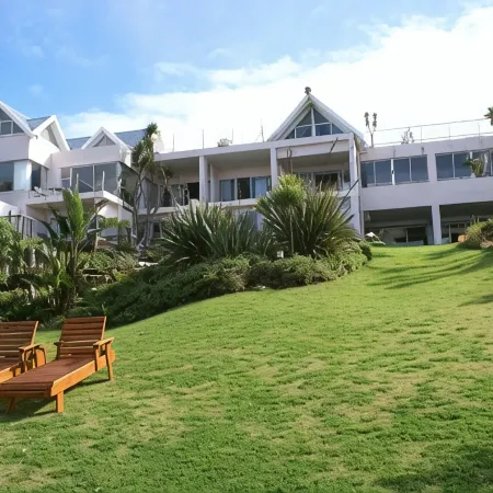 The Pink Lodge on the Beach