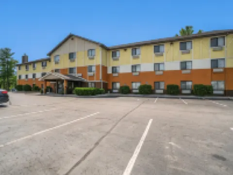奧馬哈東北戴斯套房酒店 大特拉弗斯縣酒店