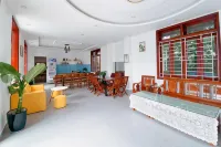 Nha Bong Villa فنادق في Duy Phuoc