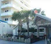 Luxurious Gulf Front Pool and Scenic Balcony - Charming Coastal Getaway Hotels in Lower Grand Lagoon