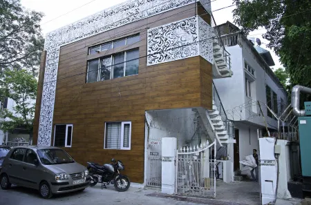 Orania B & B by Atsar Отели рядом с достопримечательностью «Сансад Бхаван»