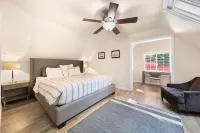 Cozy Home 1 Mile to Downtown CDA & Lake – King Beds and an EV Charger!