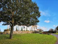 Maison Toussaint Hotels in Mauleon