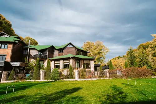 Hillden Lodge &Restaurant Hotels in Фундата
