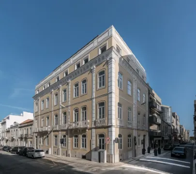 Universal Boutique Hotel