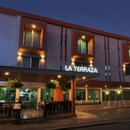 Hotel Azteca Inn