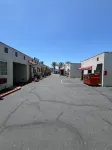 World Motel - parking