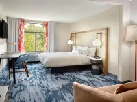 Fairfield Inn & Suites Asheville Outlets Hotels near Asheville Regional Airport