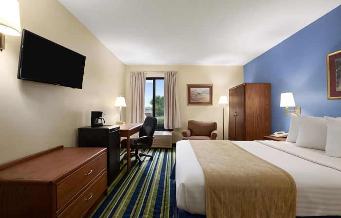 Days Inn by Wyndham Fargo