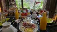 D'Ici et d'Ailleurs - พร้อมอาหารเช้า