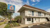 Motel 6 Ontario, CA - Airport Các khách sạn ở Upland