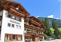 Hotel Rododendro Val di Fassa Hotels in Campitello di Fassa